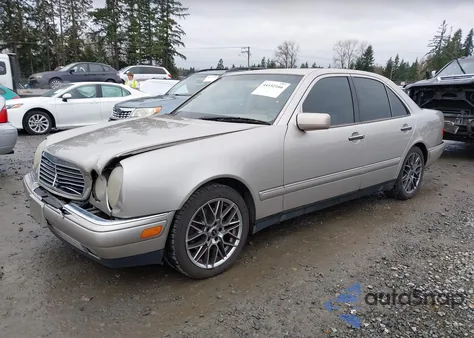 1999 Mercedes-Benz E 430 z USA, uszkodzony, nr VIN WDBJF70H7XA763198